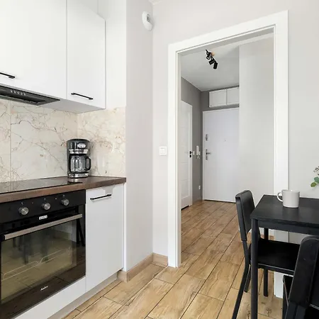 Unique With Balcony And Underground Parking By Renters * Βρότσλαβ