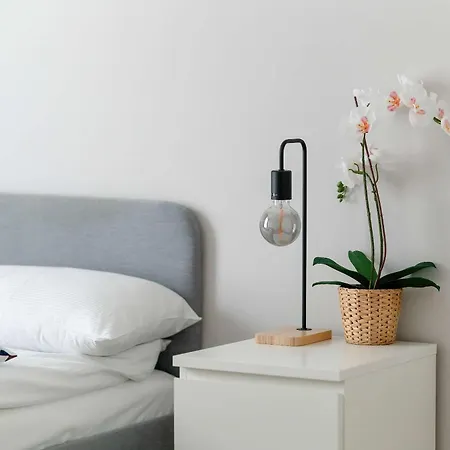Unique With Balcony And Underground Parking By Renters Διαμέρισμα Βρότσλαβ